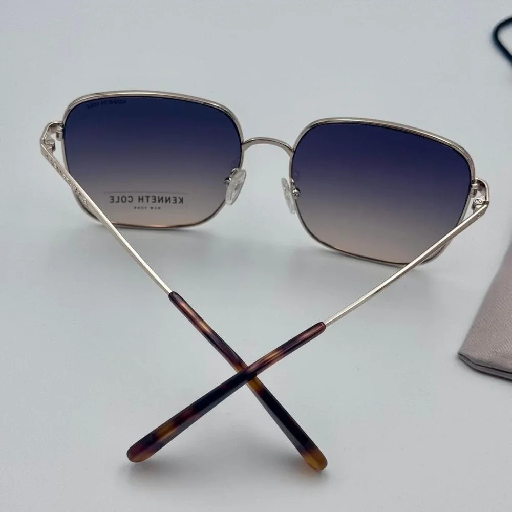 Kenneth Cole Reaction Women's Gold Frames Oversized Square Gradient/Smoke Lens